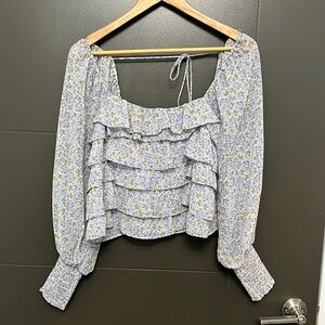 Purple Floral ASTR The Label Blouse. Size Small.